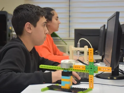 Robotik Yazılım ve Kodlama Kursu