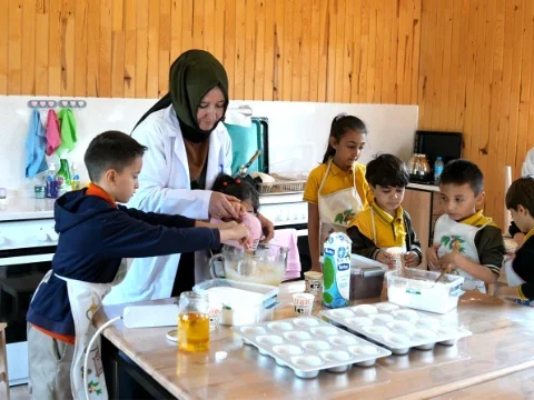 Mutfak Atölyesi Hamur İşi Becerileri Etkinlikleri (İlkokul 2. Sınıf)