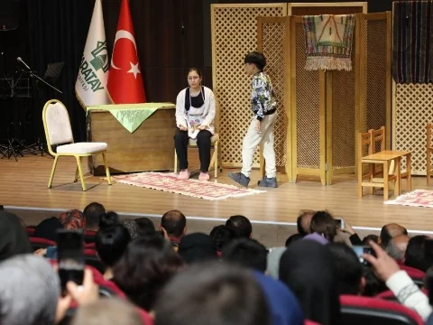 Drama Kursu (1.2.3.4.5.6. sınıf)