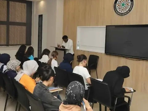 İngilizce Kursu (Ortaokul ve Lise Öğrencileri)