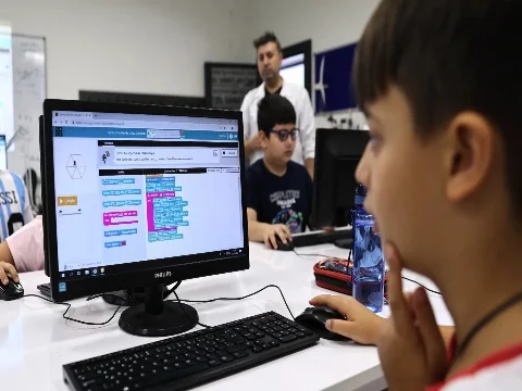 Blok Tabanlı Robotik ve Kodlama Kursu
