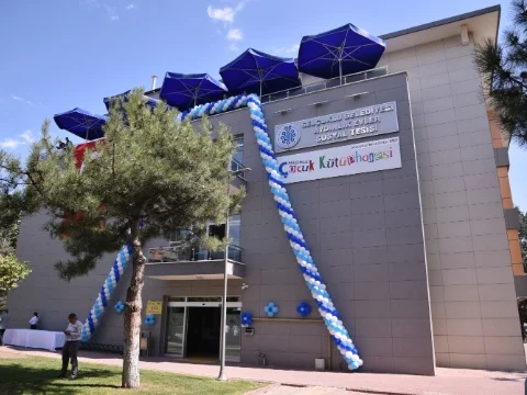 Selçuklu Belediyesi Kop Çocuk Kütüphanesi